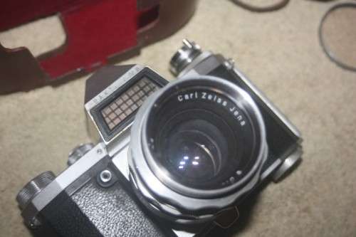VINTAGE PRAKTICA IV B CAMERA IN CASE MADE IN WEST GERMANY PLUS BRAUN NURNBERG LENS CASE