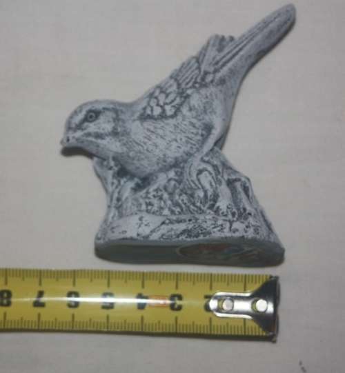 MT ST HELENS HAND CRAFTED WITH VOLCANIC ASH BIRD SCULPTURE