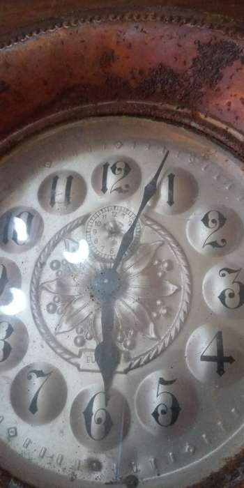 Very large vintage double Bell alarm clock with great overall patina. Not in working order