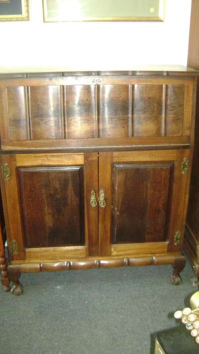 Embuia drinks cabinet - solid and in very good condition