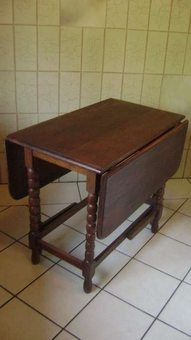 STUNNING!!!   Drop side embuia table with bobbin legs - very good condition