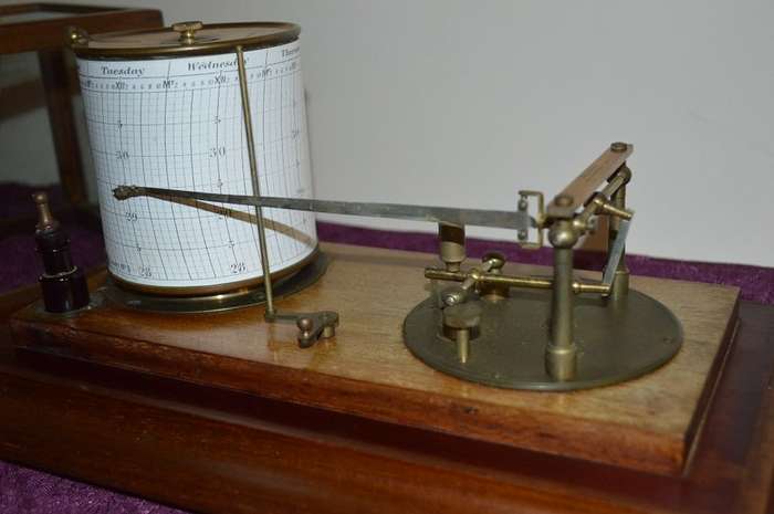 Cooke Troughton and Simms  swiss made Barograph with extra sheets