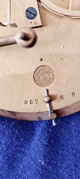 clock movement medaille d`argent vincent & cie