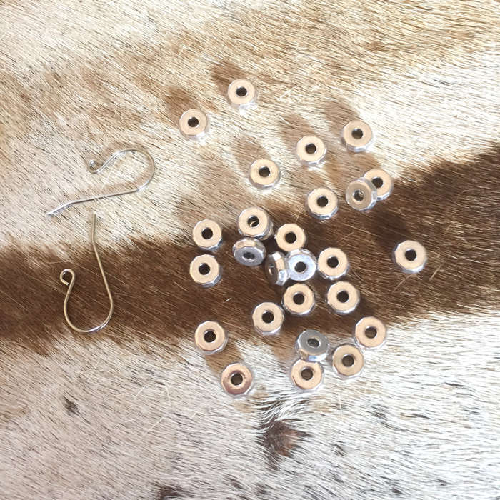 20 * Alloy spacer beads, Rondelle, Platinum colour, 7.5x3mm, hole 2mm