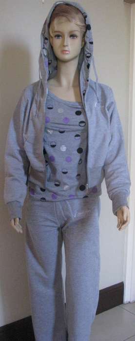 STYLISH LADIES TRACKSUIT