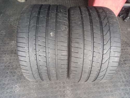 305/30/19 × 2 Pirelli Pzerro tyres. 80% thread life