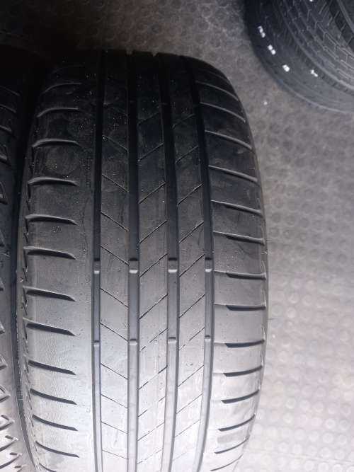 225/45/18 × 2 Bridgestone Tyres. Tyres are non runflat