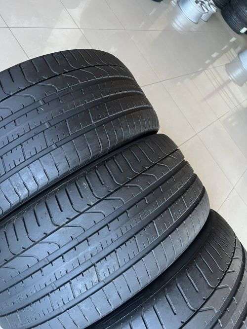 285/45/21 Pirelli Pzerro tyres. 75% thread life