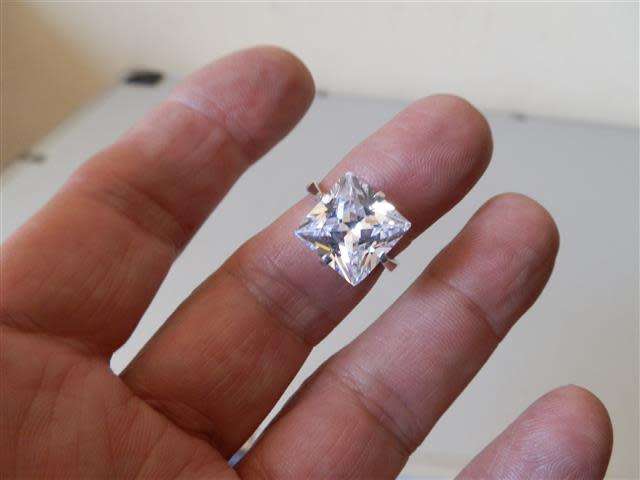 Sterling Silver Ring with Clear Stone - weight 6.5 g