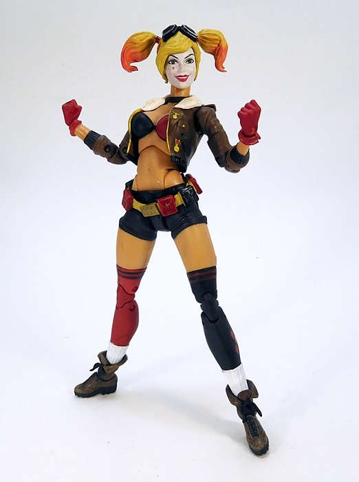 DC Designer Series Bombshells Harley Quinn by Ant Lucia (Collectors Edition)