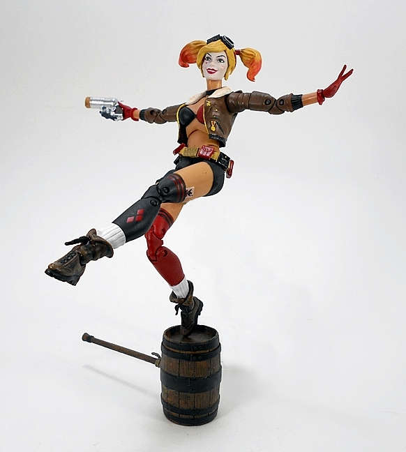 DC Designer Series Bombshells Harley Quinn by Ant Lucia (Collectors Edition)