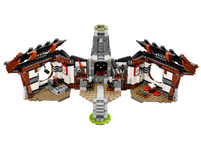 LEGO 70627 NINJAGO Dragon`s Forge (Discontinued by Manufacturer 2017) Very Rare