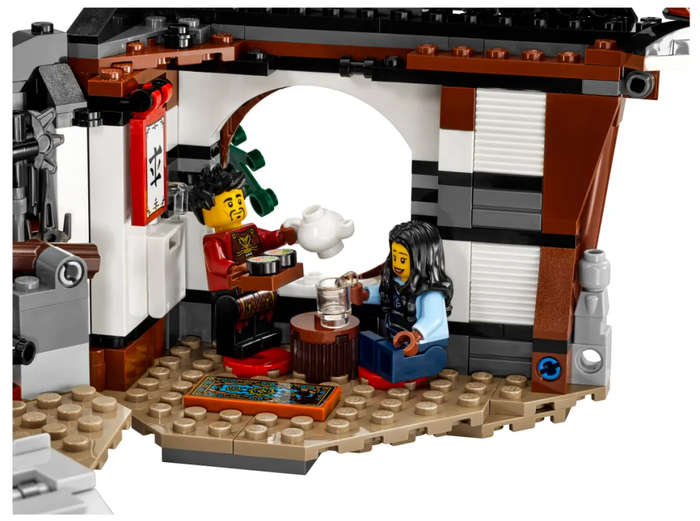 LEGO 70627 NINJAGO Dragon`s Forge (Discontinued by Manufacturer 2017) Very Rare