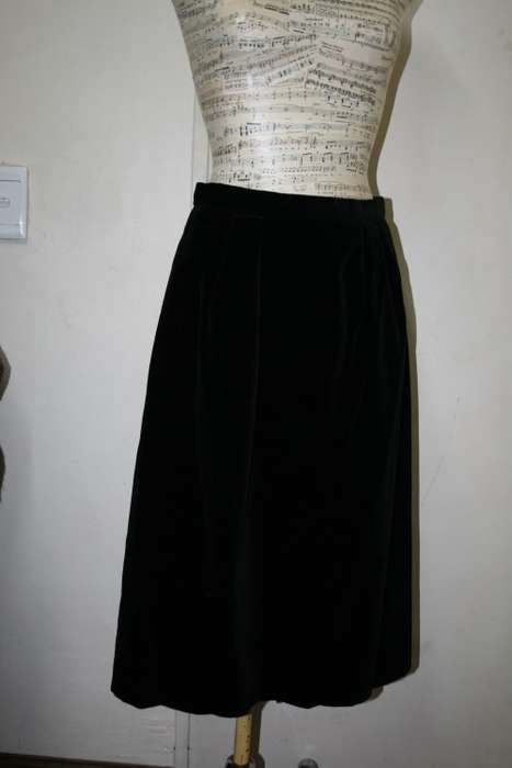Vintage Velvet Skirt Size:M
