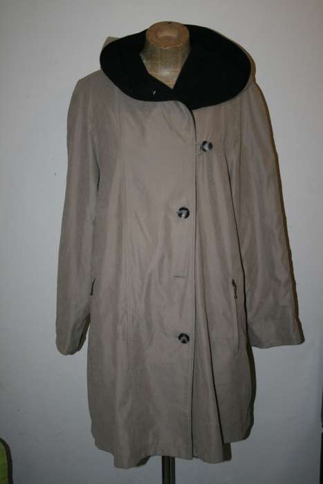 Vintage Hooded Coat Size:L/XL