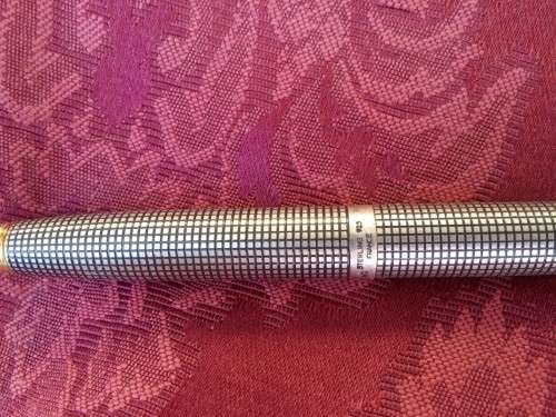 Parker 75 Sterling silver Fountain Pen - 14k  solid Gold "Fine" Nib Date marked Q