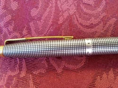 Parker 75 Sterling silver Fountain Pen - 14k  solid Gold "Fine" Nib Date marked Q