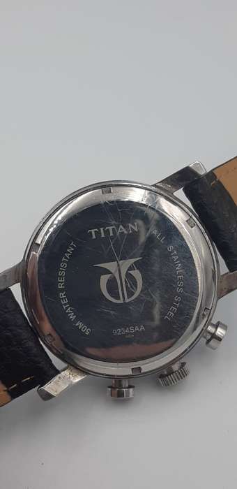 Titan Chronograph watch. 45mm diameter