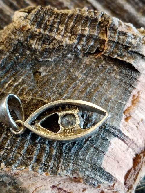 Pendant