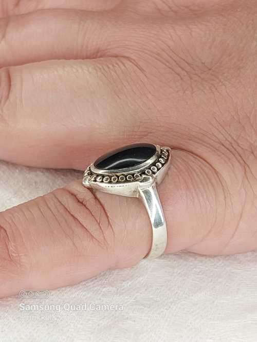 Antique vintage sterling silver ladies ring with black stone Size:P