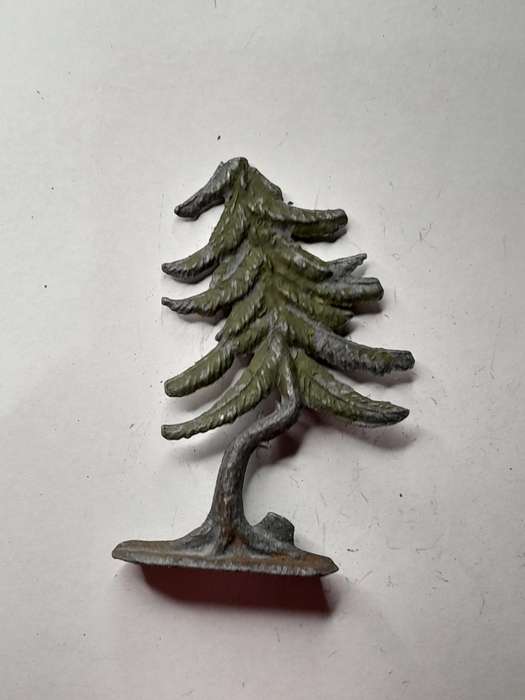 Lead vintage pieces  farm diorama scene accessory
