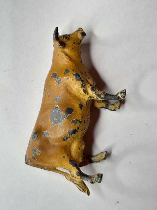 Vintage lead farm animals diorama scene accessory