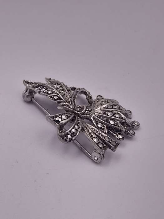 Sterling silver brooch