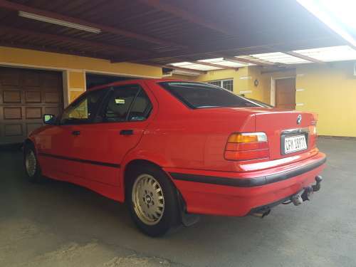 BMW 325i E36 (Dolphin) for Sale.