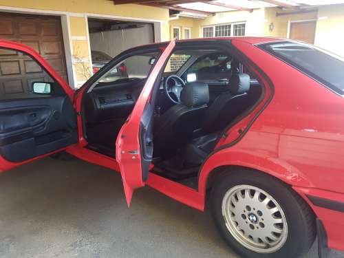 BMW 325i E36 (Dolphin) for Sale.
