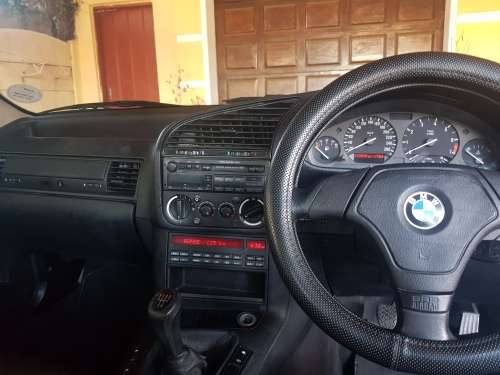 BMW 325i E36 (Dolphin) for Sale.