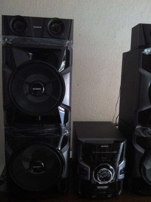 Sony MHC-GPX8 - High powered 4.2 Inch Line Array Mini Hi-Fi