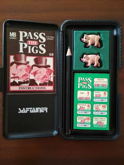 Vintage Pass The Pigs MB Game