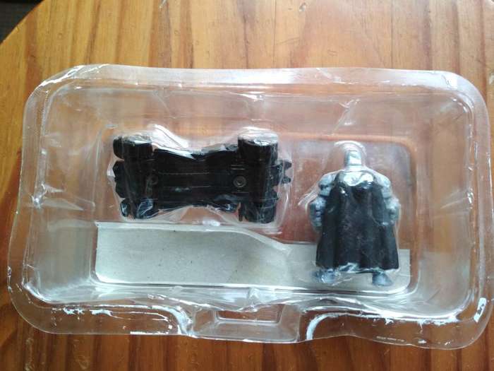 Mattel Hot Wheels Batman & Batmobile