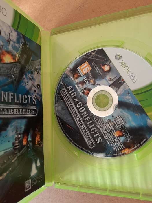 2xXbox 360 Games - Fable II & Air Conflicts Pacific Carriers Game Bundle