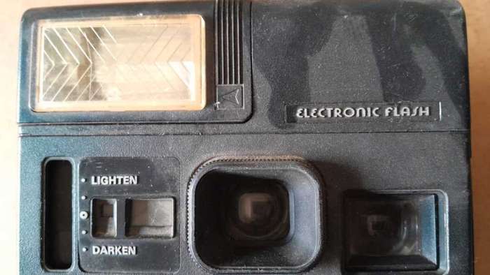 Vintage Kodak Electronics Flash Camera (Untested)