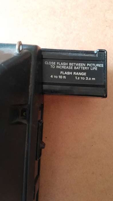 Vintage Kodak Electronics Flash Camera (Untested)