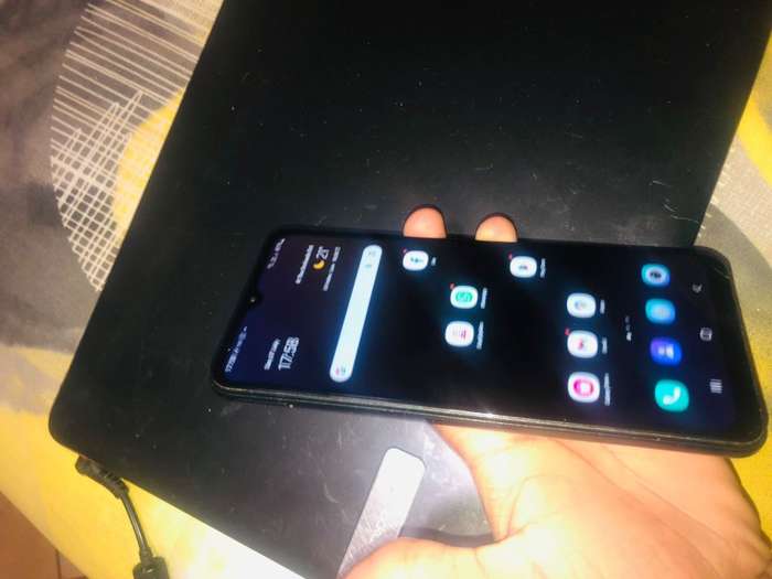 Samsung a12