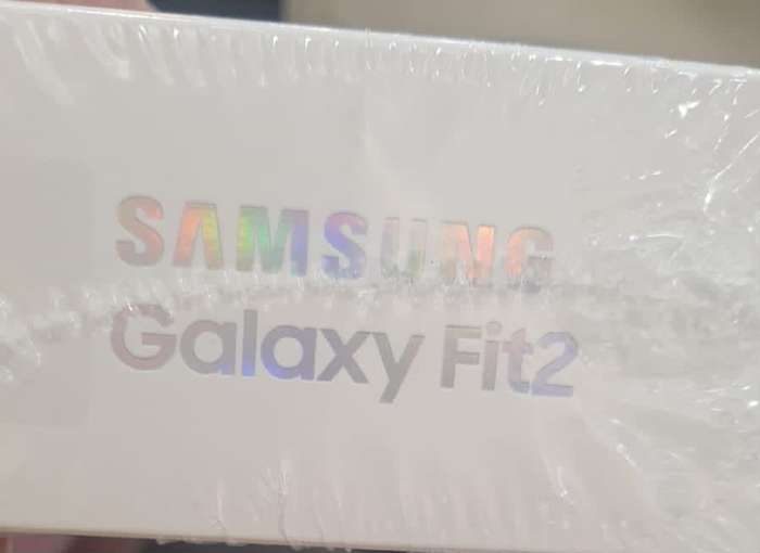SAMSUNG FIT 2 BLACK BRAND NEW R3299 STARTING AT R1