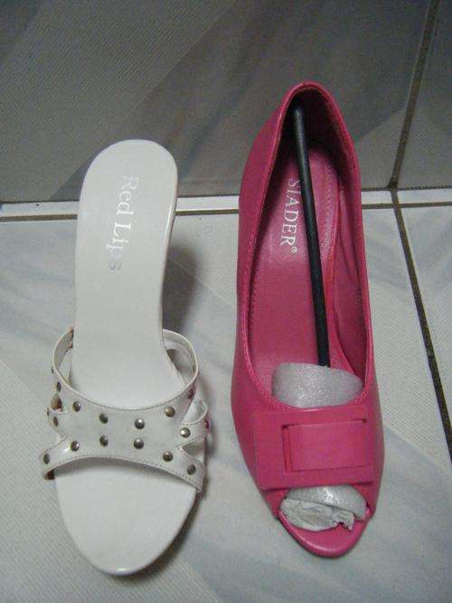 2 pair size 5 highheels