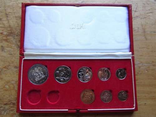 **CRAZY R1 START**1971 PROOF SET**COMPLETE SHORT SET IN LONG BOX**