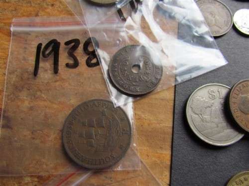 @R1 START@ Old Optometrist Box of Coins Mostly SA Assortment - 1 Bid *relist non payment