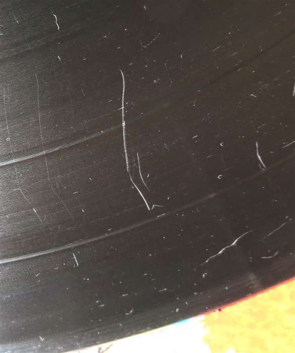 Vintage LP Uriah Heep - The magicians birthdasy - see pics scratches