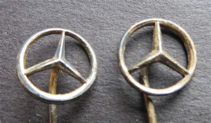 2 x Vintage Mercedes Benz small lapel Pins