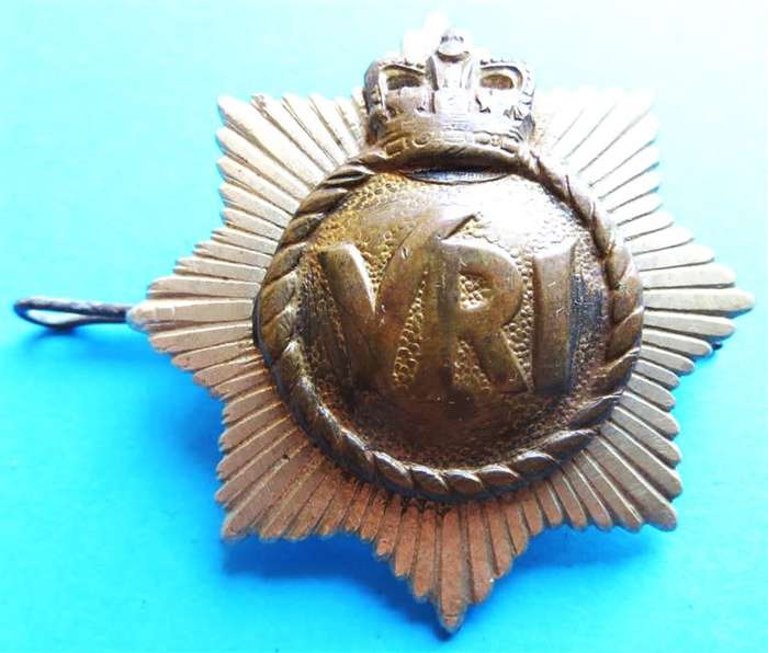 Canadian Royal Regiment Cap Badge WW2