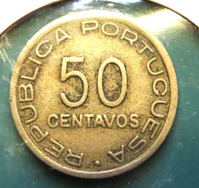 1935 Mozambique 2$50 SILVER