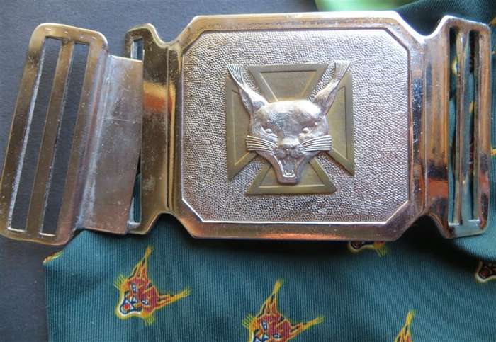 7 SAI Stable Belt Buckle + 7 SAI Cravat