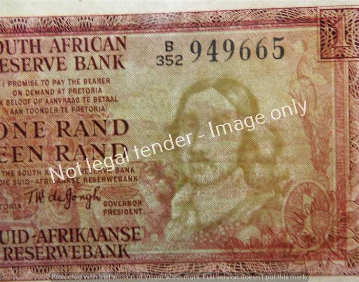 2 x TW de Jongh Consecutive No`s 3rd issue R1 Notes