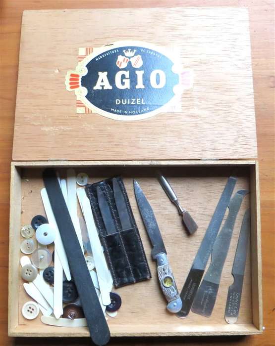 AGIO - Made in Holland Wood Cigar Box + Assorted items