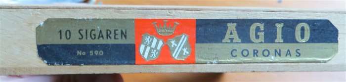 AGIO - Made in Holland Wood Cigar Box + Assorted items