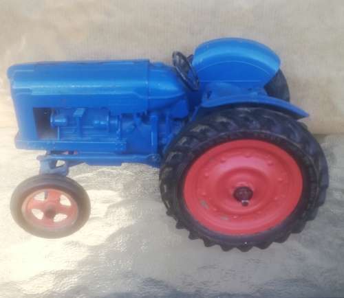 RARE CHAD VALLEY FORDSON MAJOR CLOCKWORK WIND-UP TRACTOR